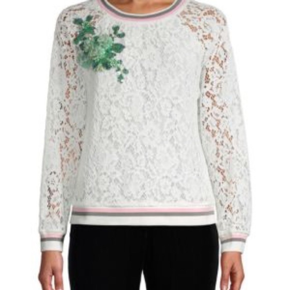 Stellah Floral Lace Top
